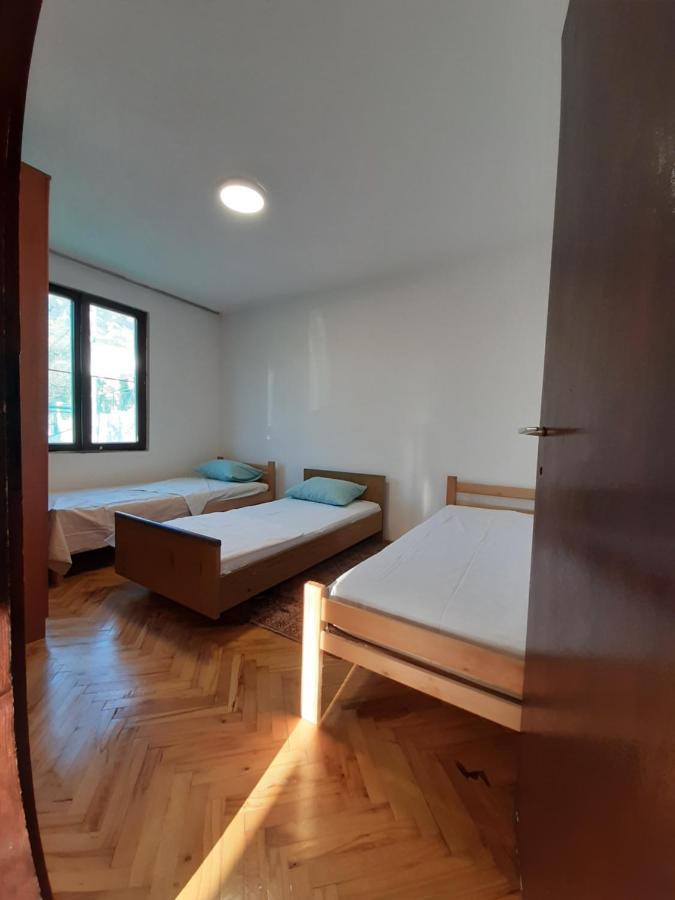 Forest House Sutomore Eksteriør bilde